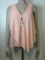 Roze top + ketting 